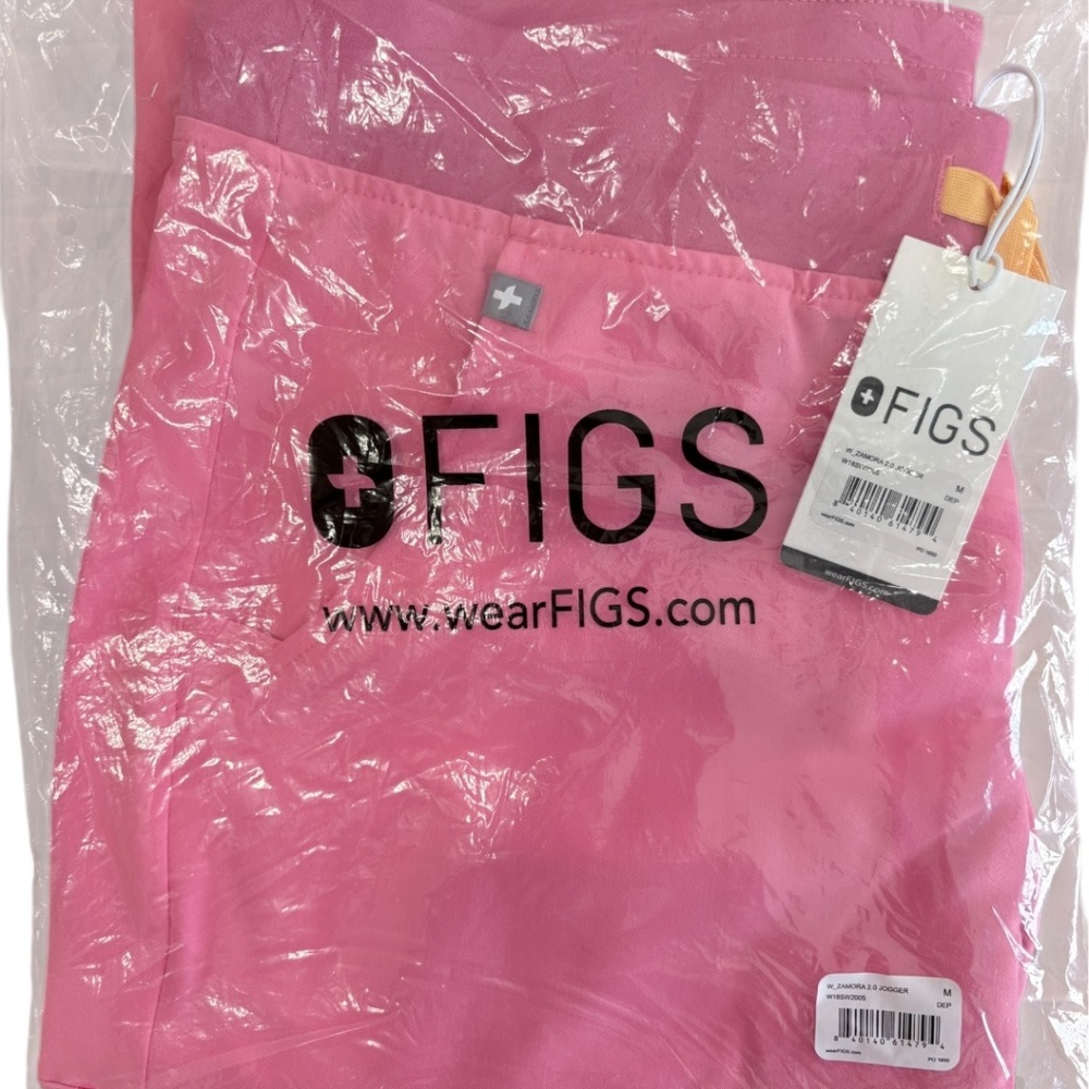 *NWT and sealed* FIGS Pink Zamora Jogger Scrub Pants – Size M
